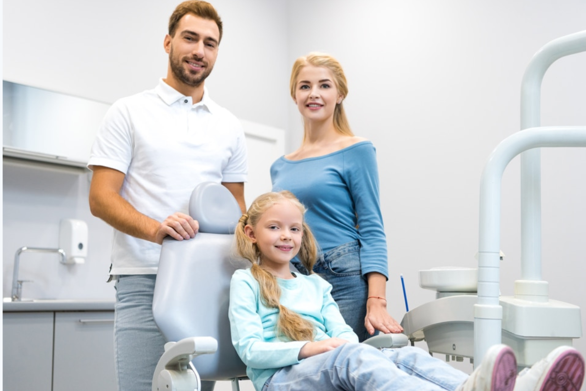 5 Signs It’s Time to Switch to a Family Dentist